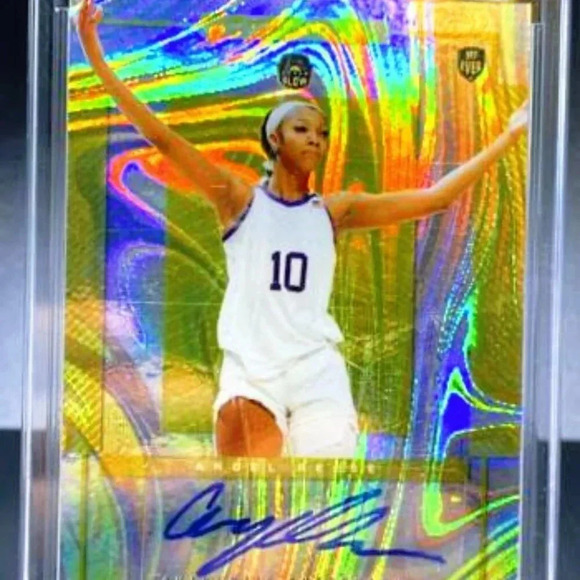 Angel Reese 2022 Superglow 1st Ever True 1/1 Gold Vinyl Wave SuperFractor Auto - Picture 3 of 5